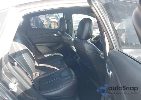 2015 Dodge Dart Gt z USA, uszkodzony, nr VIN 1C3CDFEB3FD307229